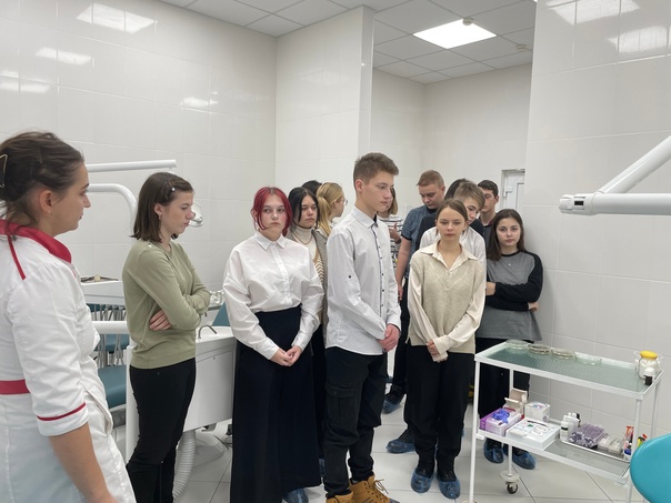 Старшеклассники  посетили Мамоновскую городскую больницу.